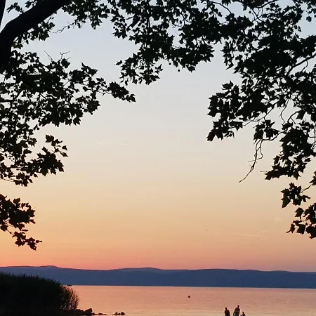 Next To The Beach Σίοφοκ